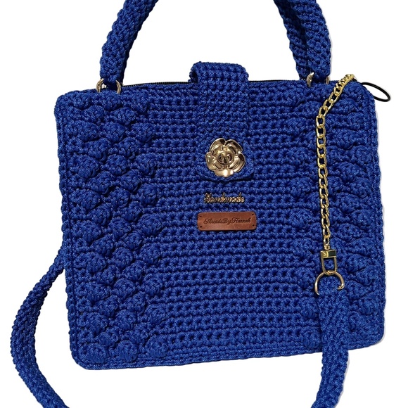 Handmade Blue Crochet Trapezoid Shoulder Handbag - Picture 5 of 5